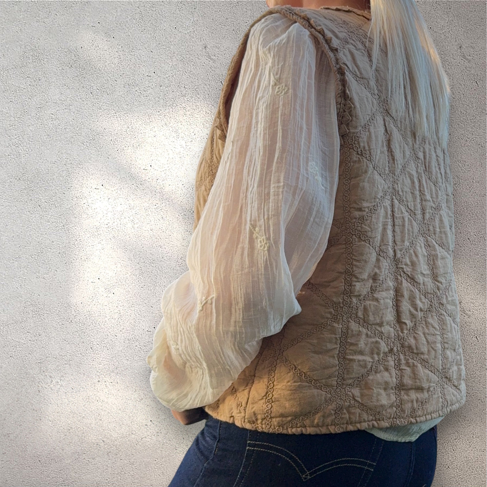 Gilet matelassé beige