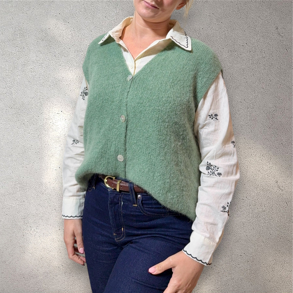Gilet sans manche en maille vert sauge