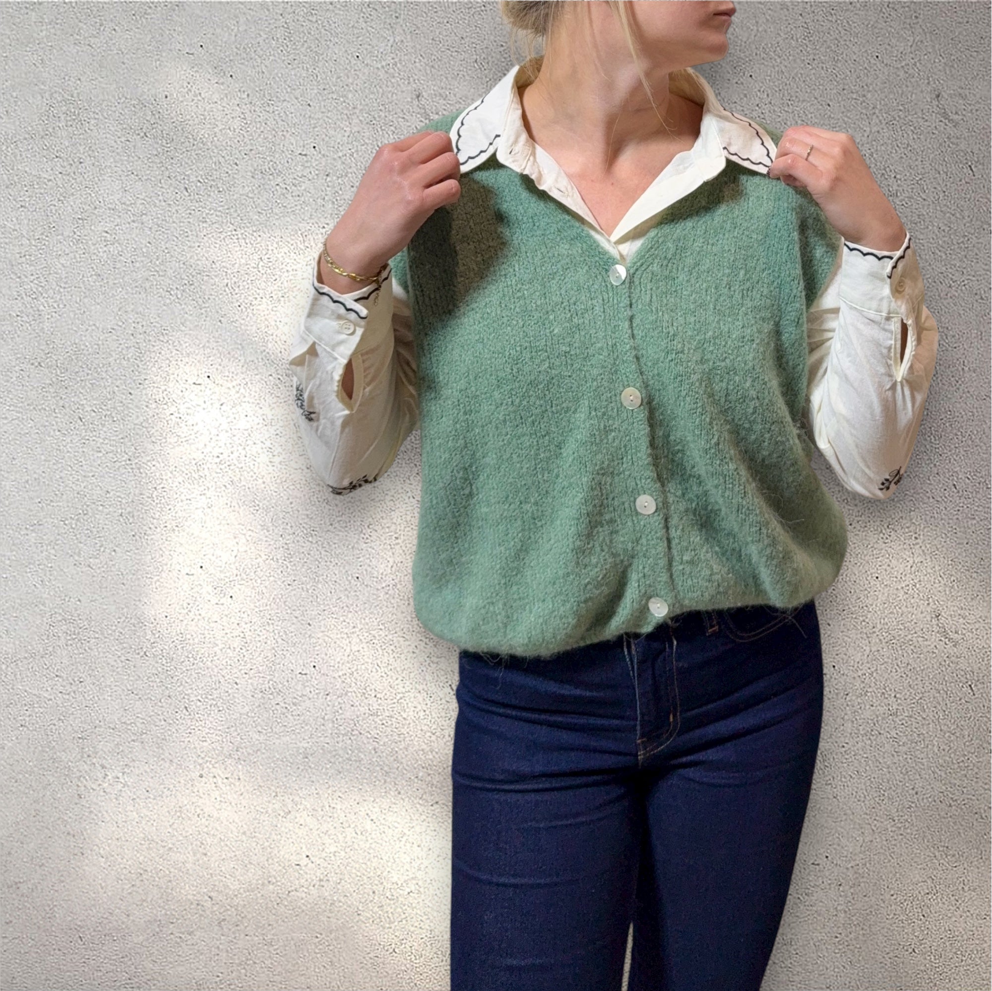 Gilet sans manche en maille vert sauge