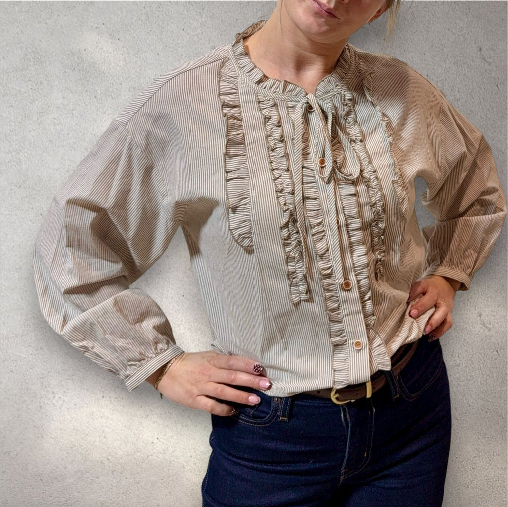 Blouse rayée beige à col volanté