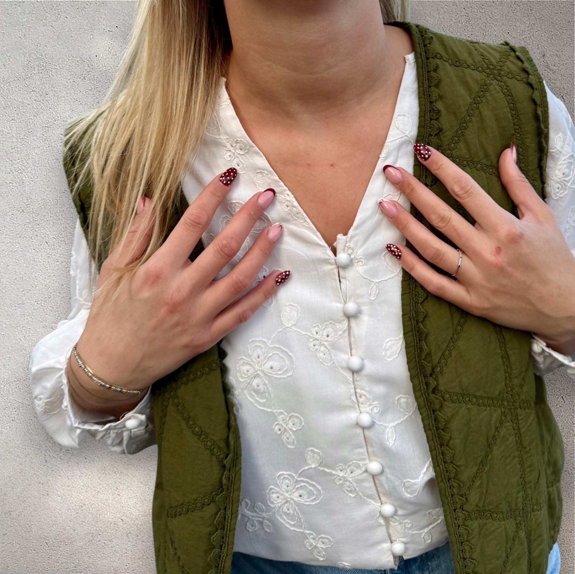 Blouse bohème blanche à broderies