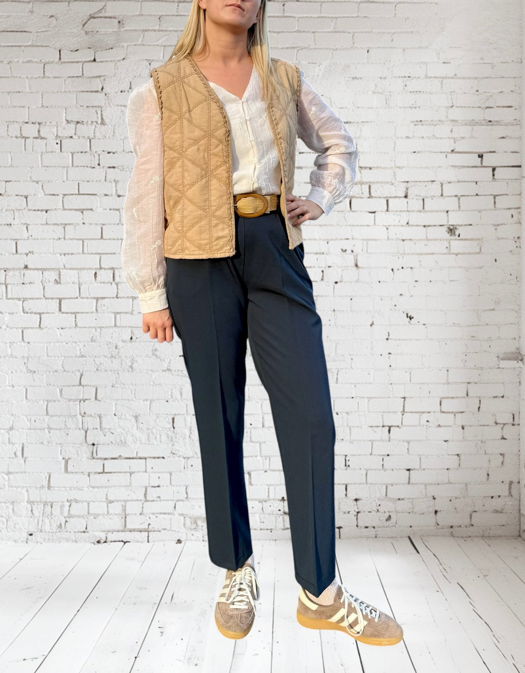 Pantalon marine droit élégant