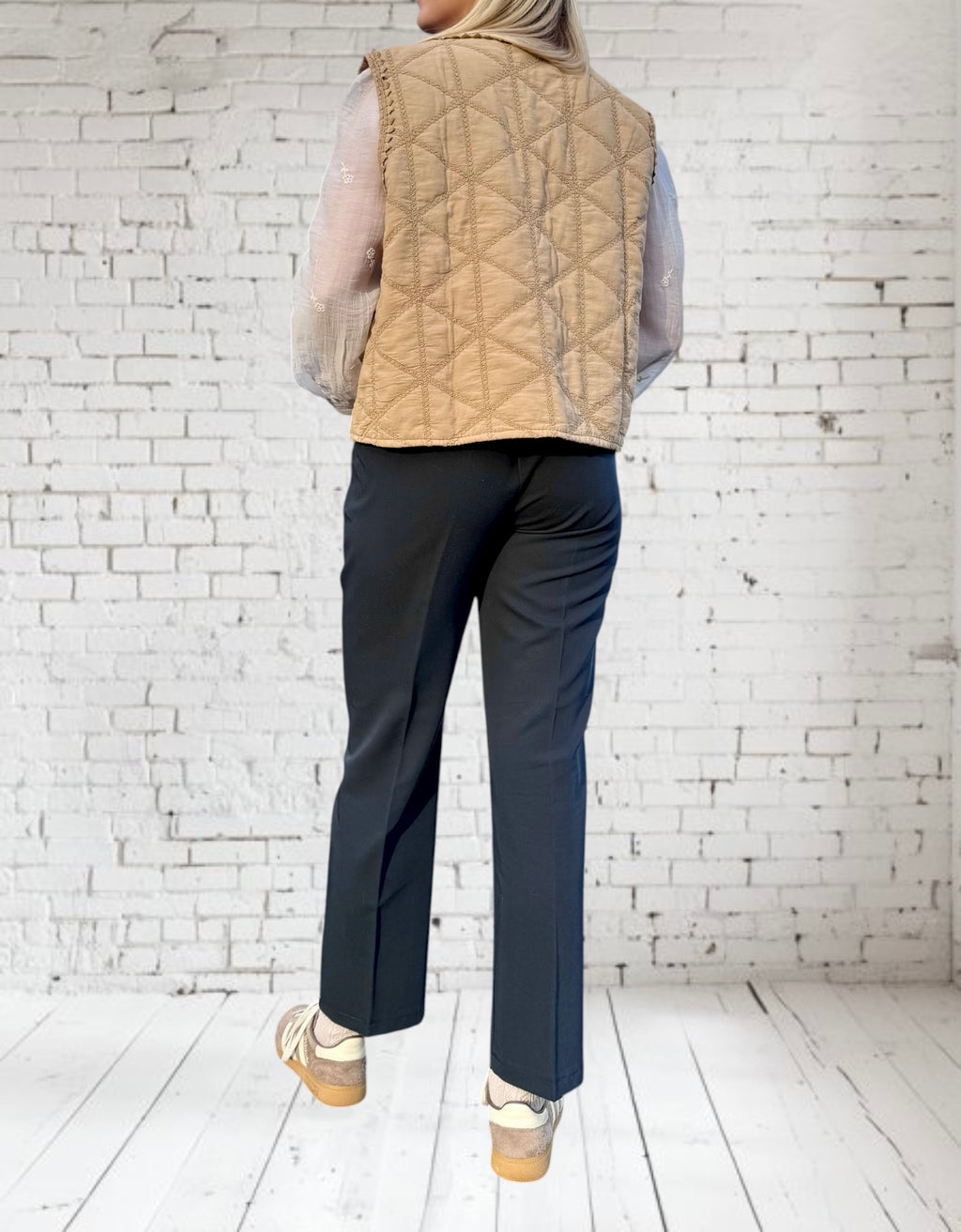 Pantalon marine droit élégant