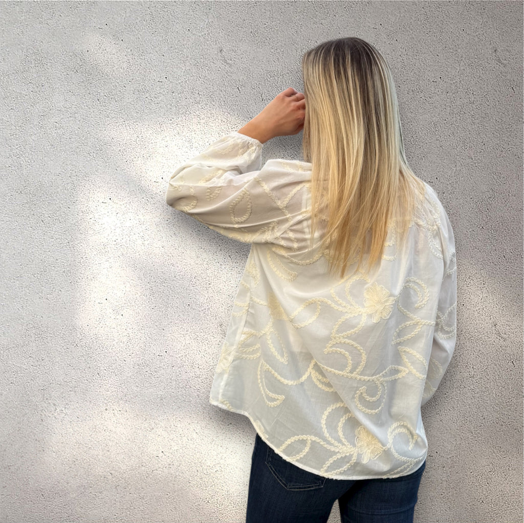 Blouse brodée bohème blanche